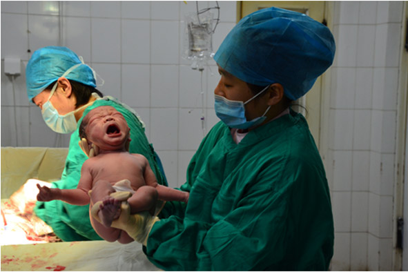 �����ƣ�����ֵ�ظ�λ����ӭ����ͷ������