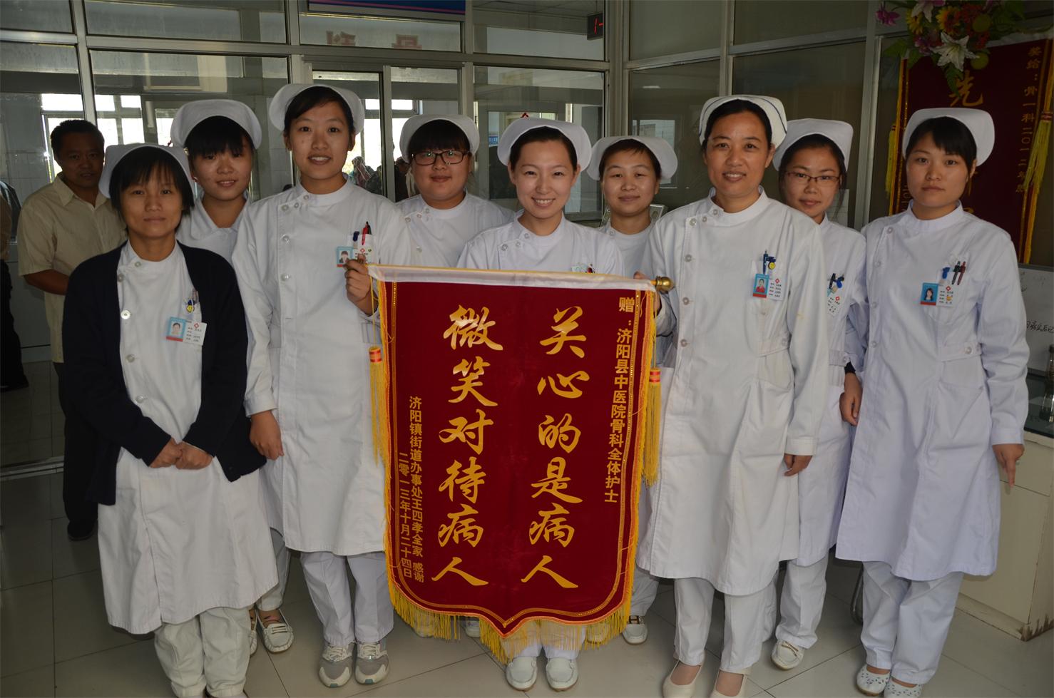 �ǿ�����������